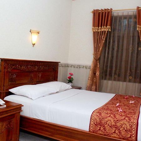 Hotel Wiwi Perkasa 2 Indramayu エクステリア 写真