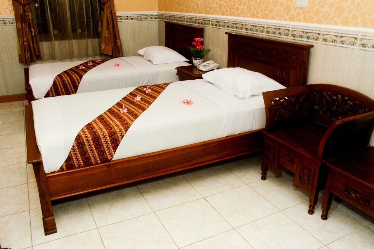 Hotel Wiwi Perkasa 2 Indramayu エクステリア 写真