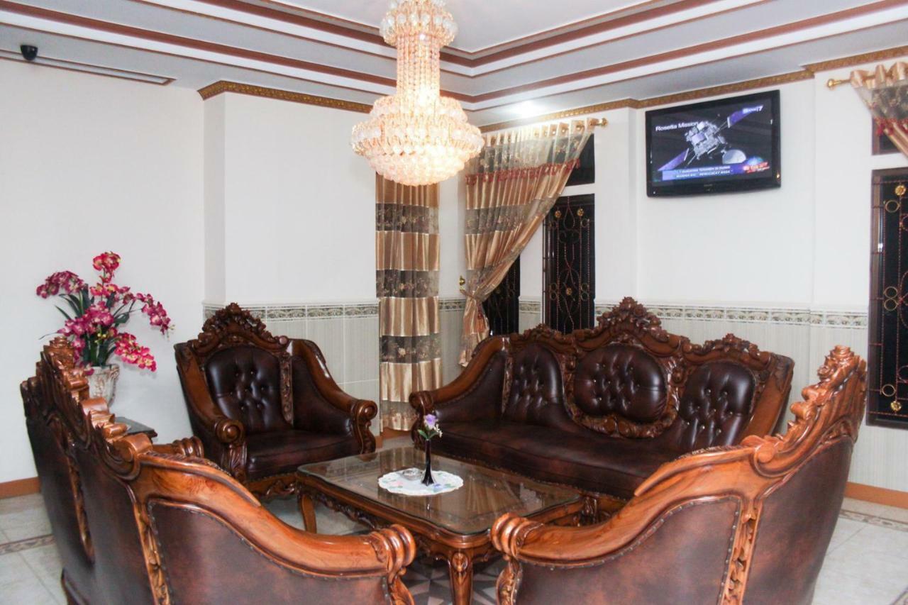 Hotel Wiwi Perkasa 2 Indramayu エクステリア 写真